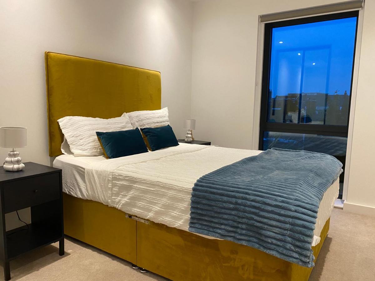 Triple T Homes Cosy 2 Bedroom Apartment With Balcony Ilford Exterior photo